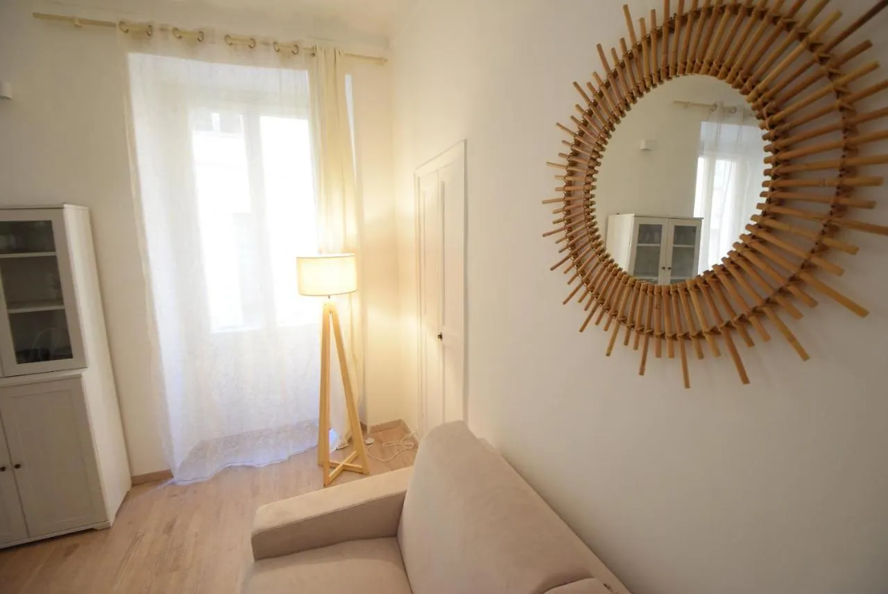 Nice Renting - Barillerie - Cozy Loft Old Nice - Sea Front - Saleya - Massena Francia